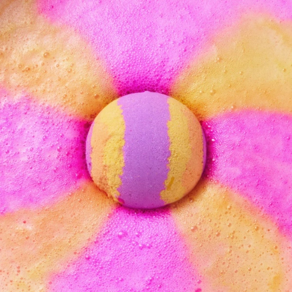 Plu Bubble Bath Bomb Flirting Holic 200g | La Cosmetique