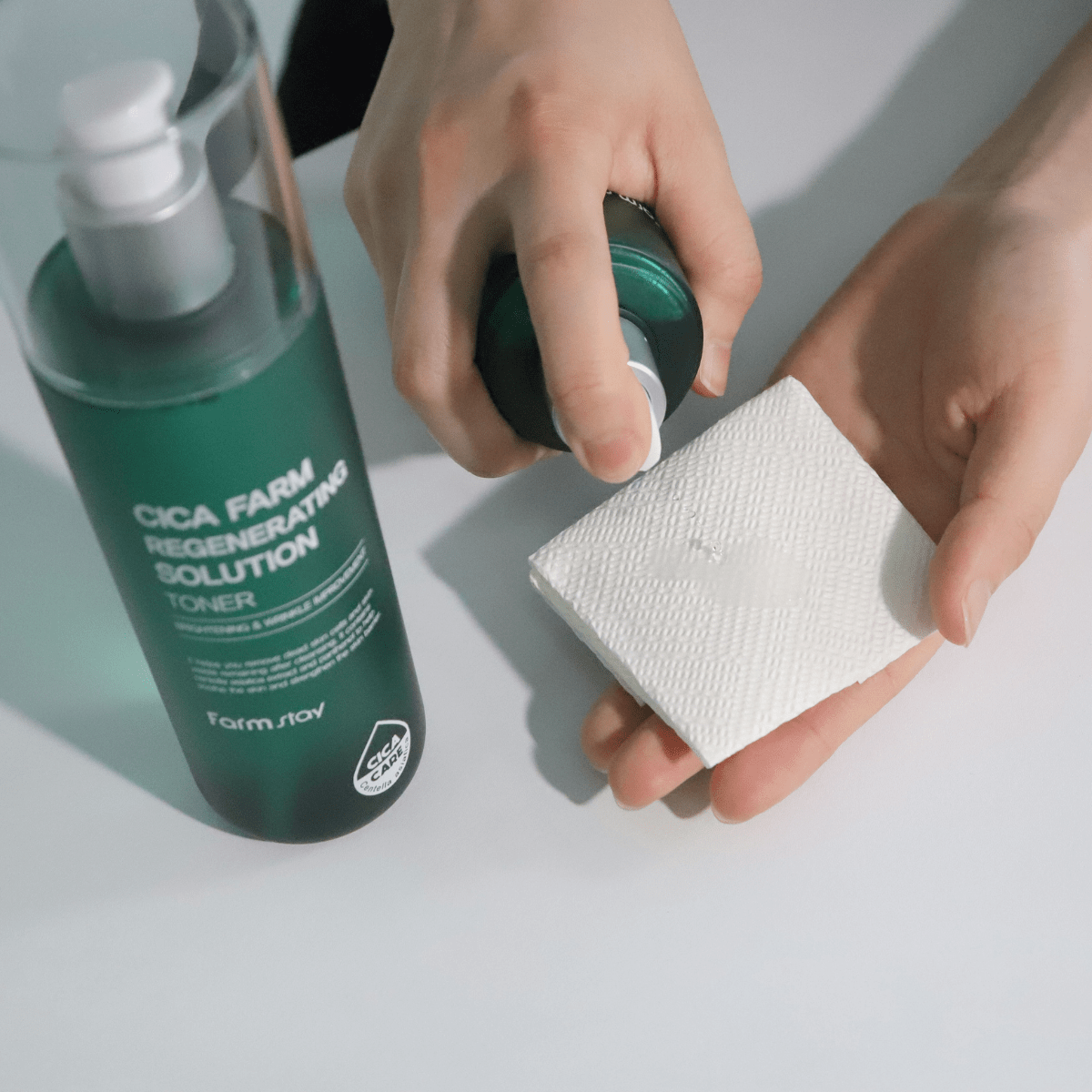 Farmstay Cica Farm Regenerating Solution Toner [200ml] | La Cosmetique