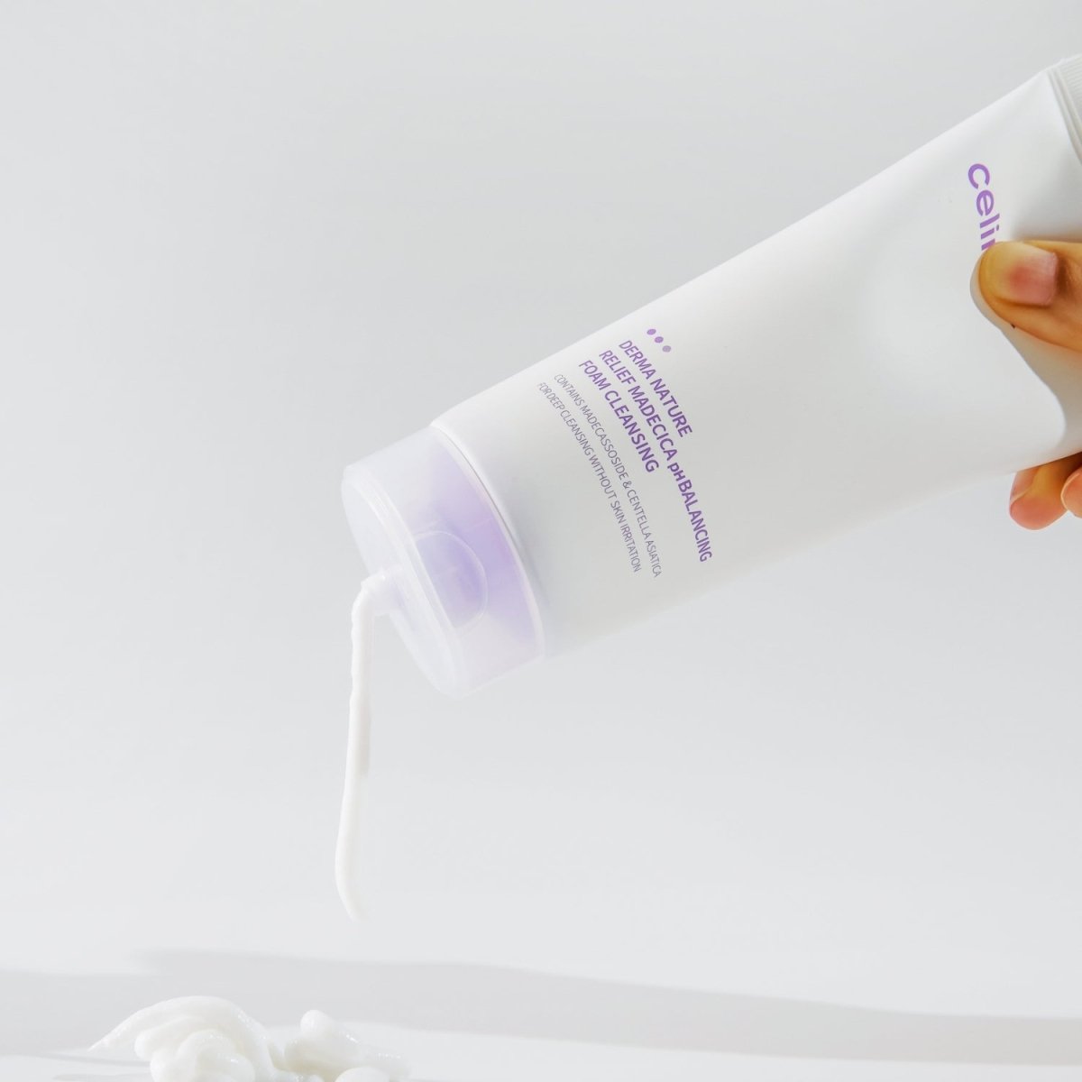 Celimax Derma Nature Relief Madecica Ph Balancing Foam Cleansing 150ml | La Cosmetique