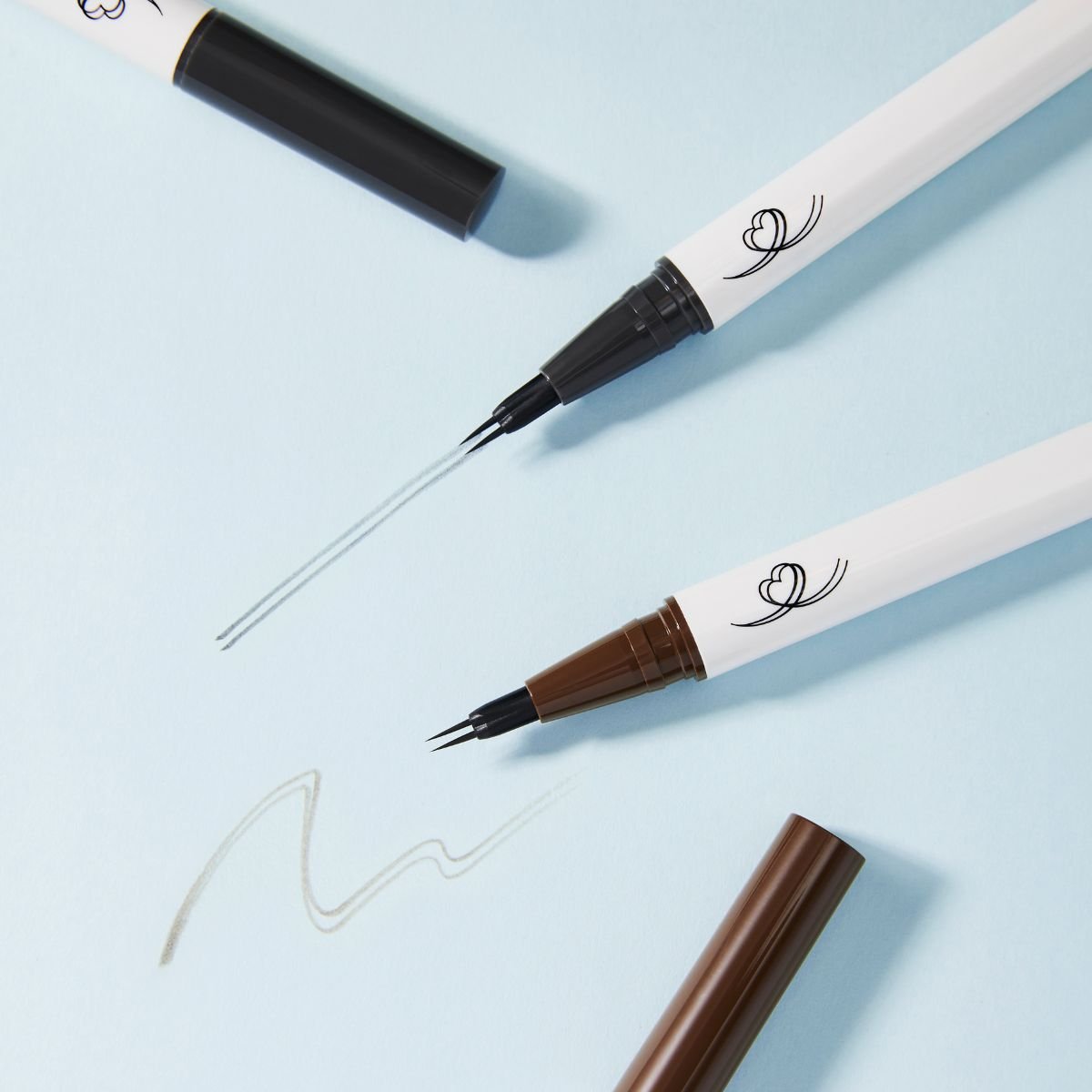 Colorgram Fake Lash Enhancing Liner liquid eyeliner pen close-up