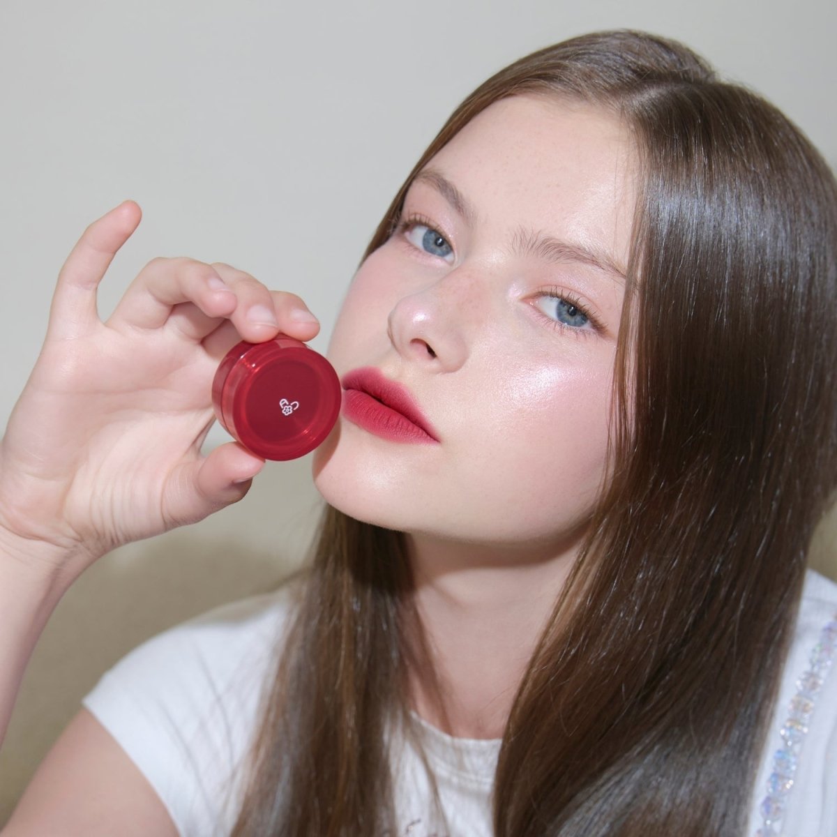 AOU Cosmetics Floofy Matte Balm | La Cosmetique