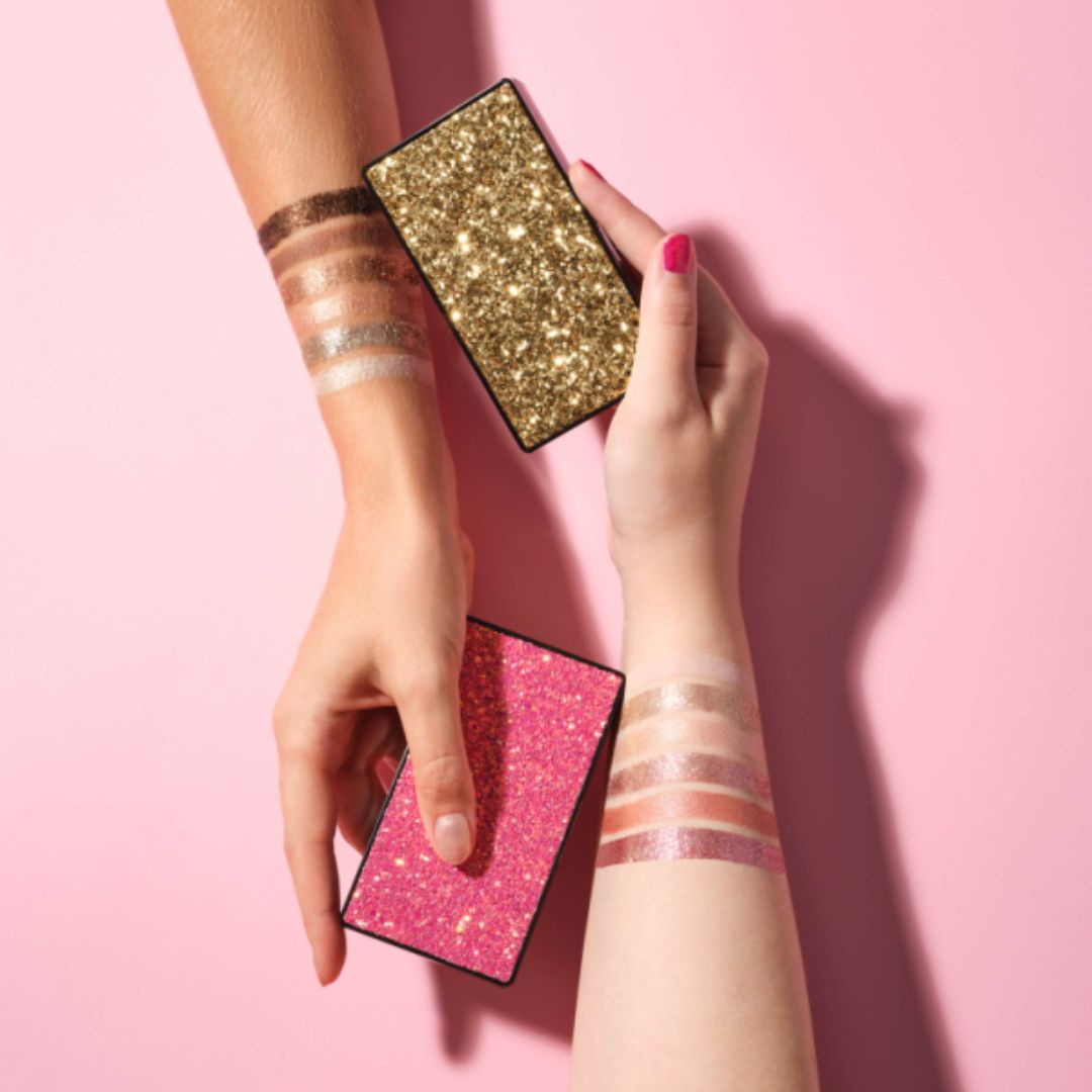 ARTDECO Glittery Eyeshadow Palette with shimmering shades and sleek compact case