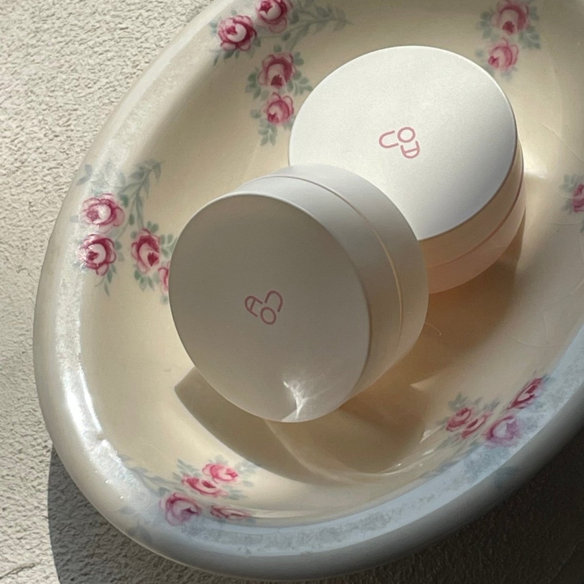 AOU Cosmetics Glowy Tint Balm | La Cosmetique