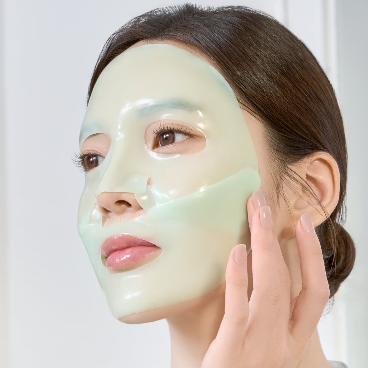 Luvum Green Citrus Vitamin C Plus Gel Mask Plus 5Pieces | La Cosmetique