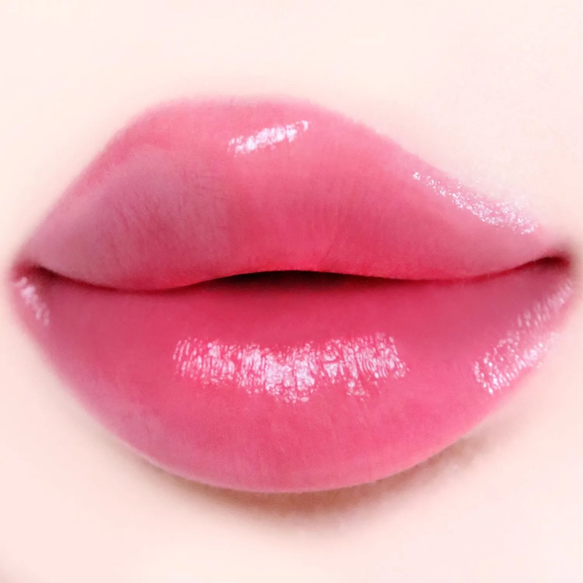 Wakemake Healthy Glow Balm Stick | La Cosmetique