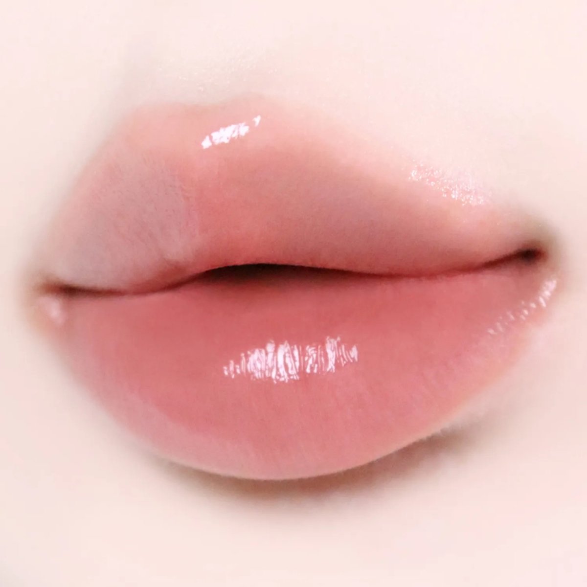 Wakemake Healthy Glow Balm Stick | La Cosmetique