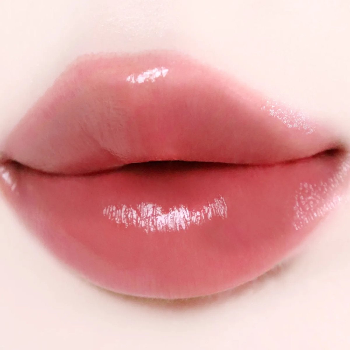 Wakemake Healthy Glow Balm Stick | La Cosmetique