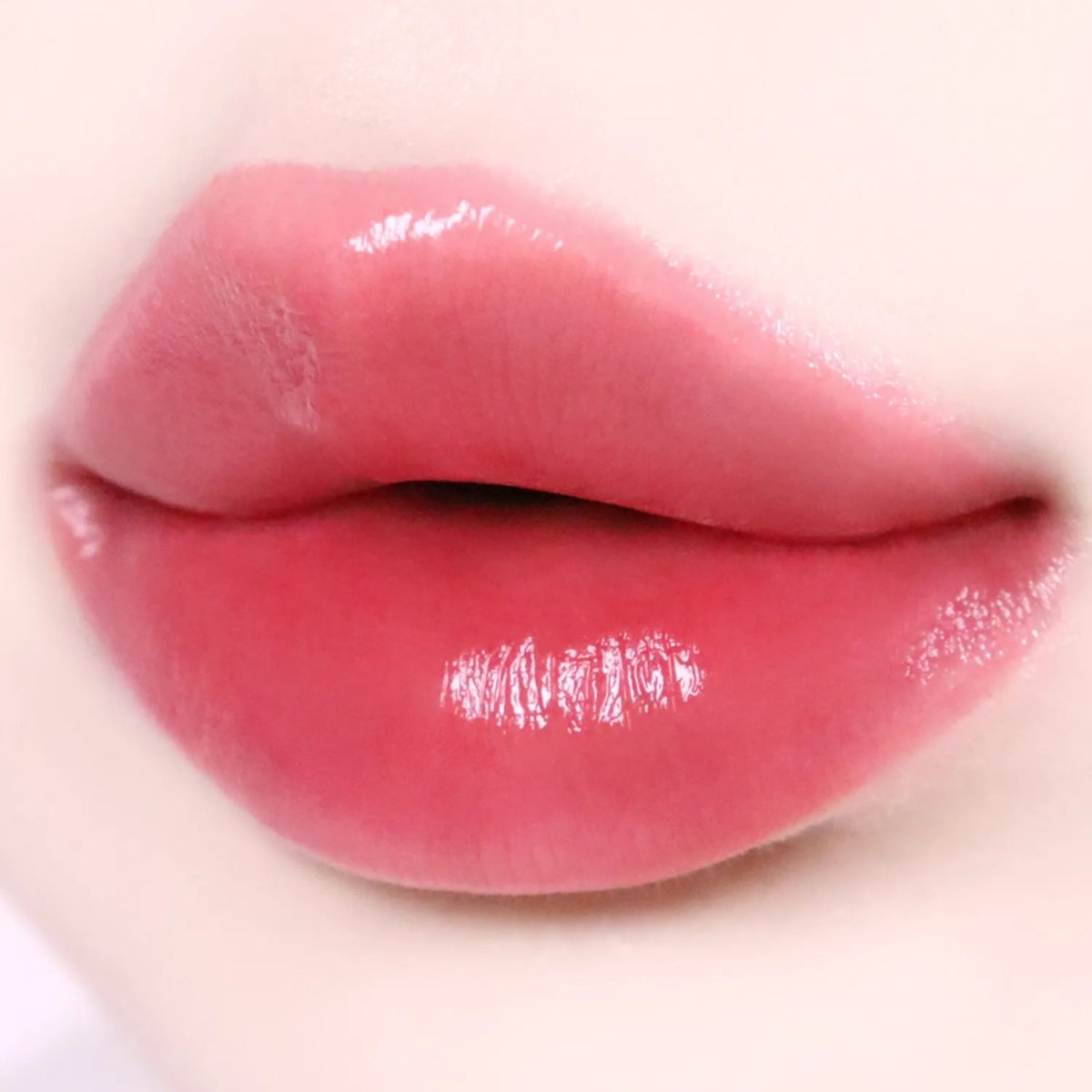 Wakemake Healthy Glow Balm Stick | La Cosmetique