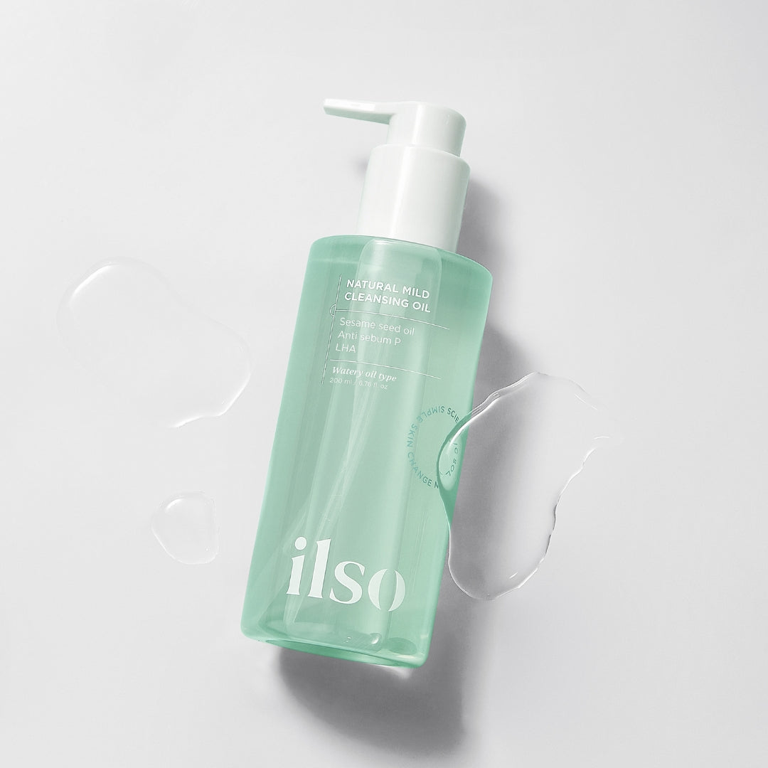 ILSO Natural Mild Cleansing Oil 200ml in a clear bottle with a pump dispenser, showing a gentle, lightweight facial cleansing oil.