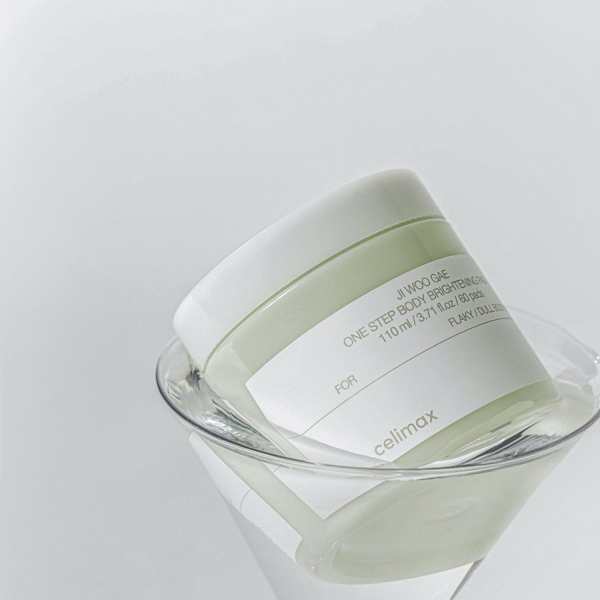 Celimax Ji Woo Gae One Step Body Brightening Pad 60pads | La Cosmetique
