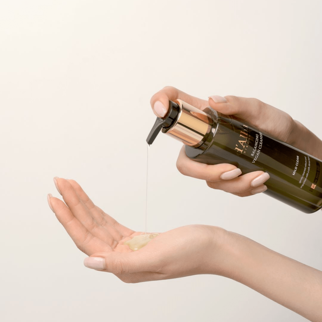 d'Alba Mild Skin Balancing Vegan Cleanser 200ml | La Cosmetique