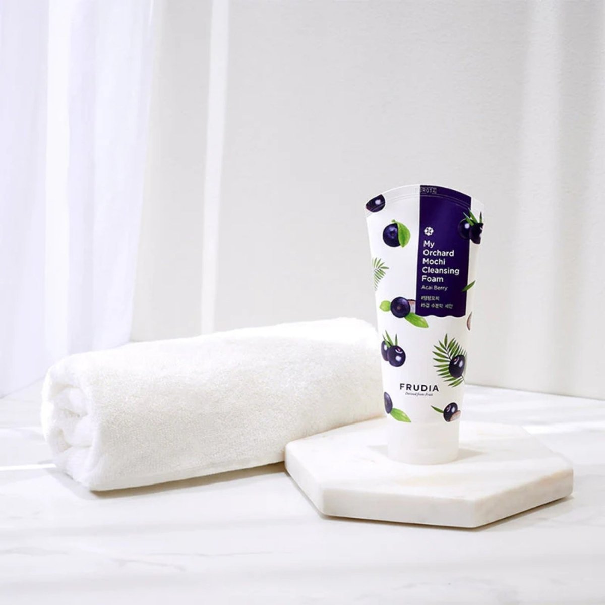 Frudia My Orchard Acai Berry Cleansing Foam 120g | La Cosmetique