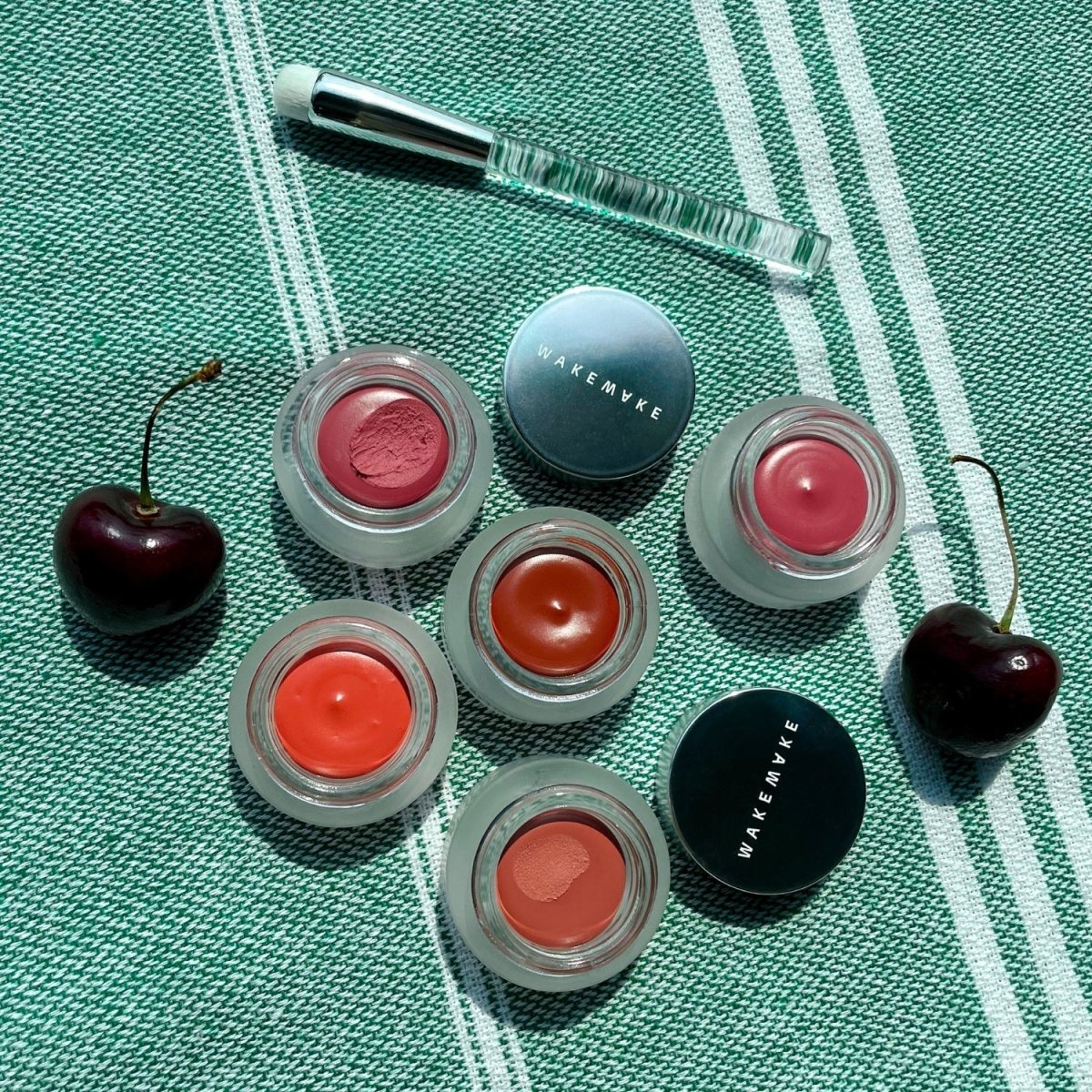 Wakemake Over Blurring Pot | La Cosmetique