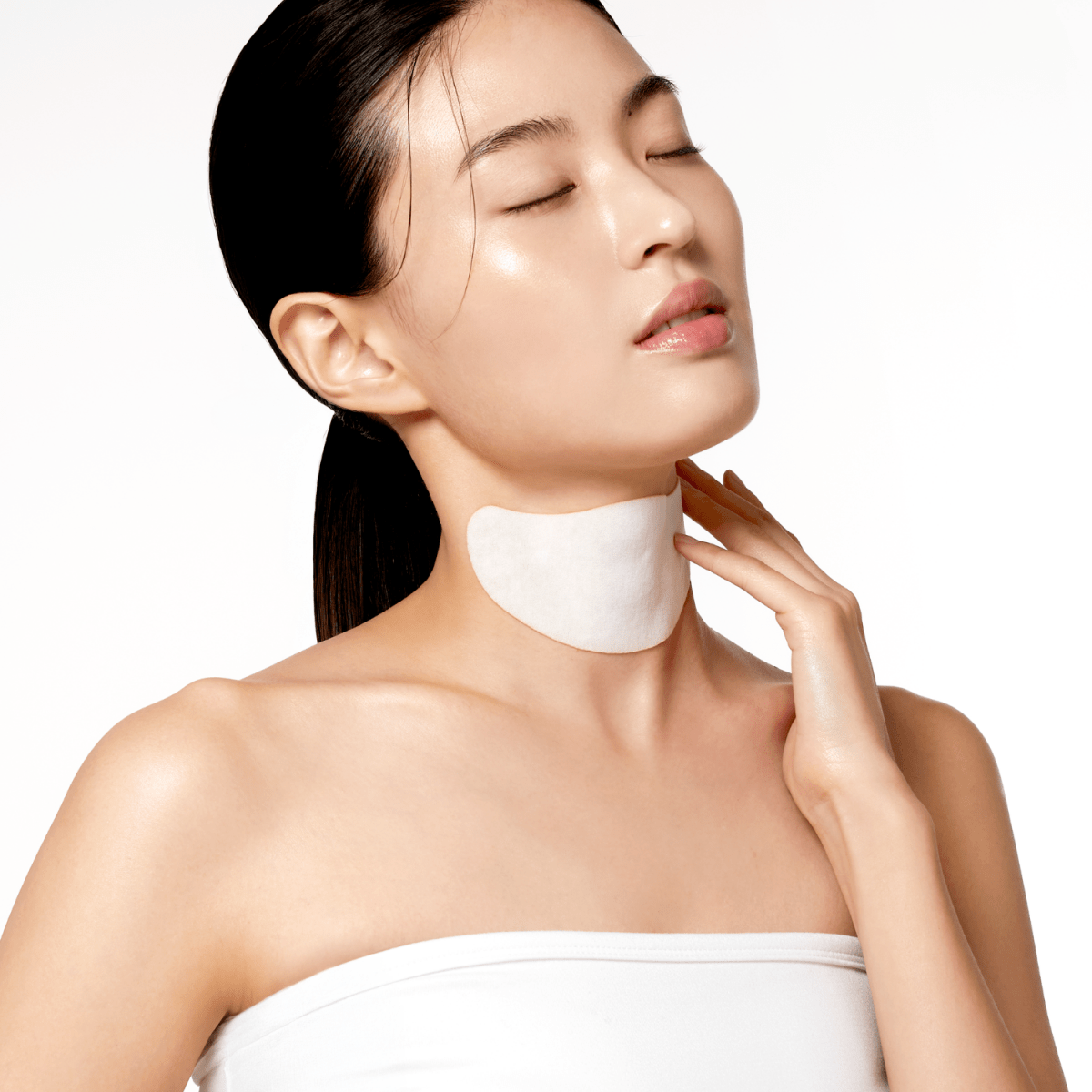 MEDIPEEL+ Premium Peptide Naite 1500 Shot Neck Patch 4pc | La Cosmetique