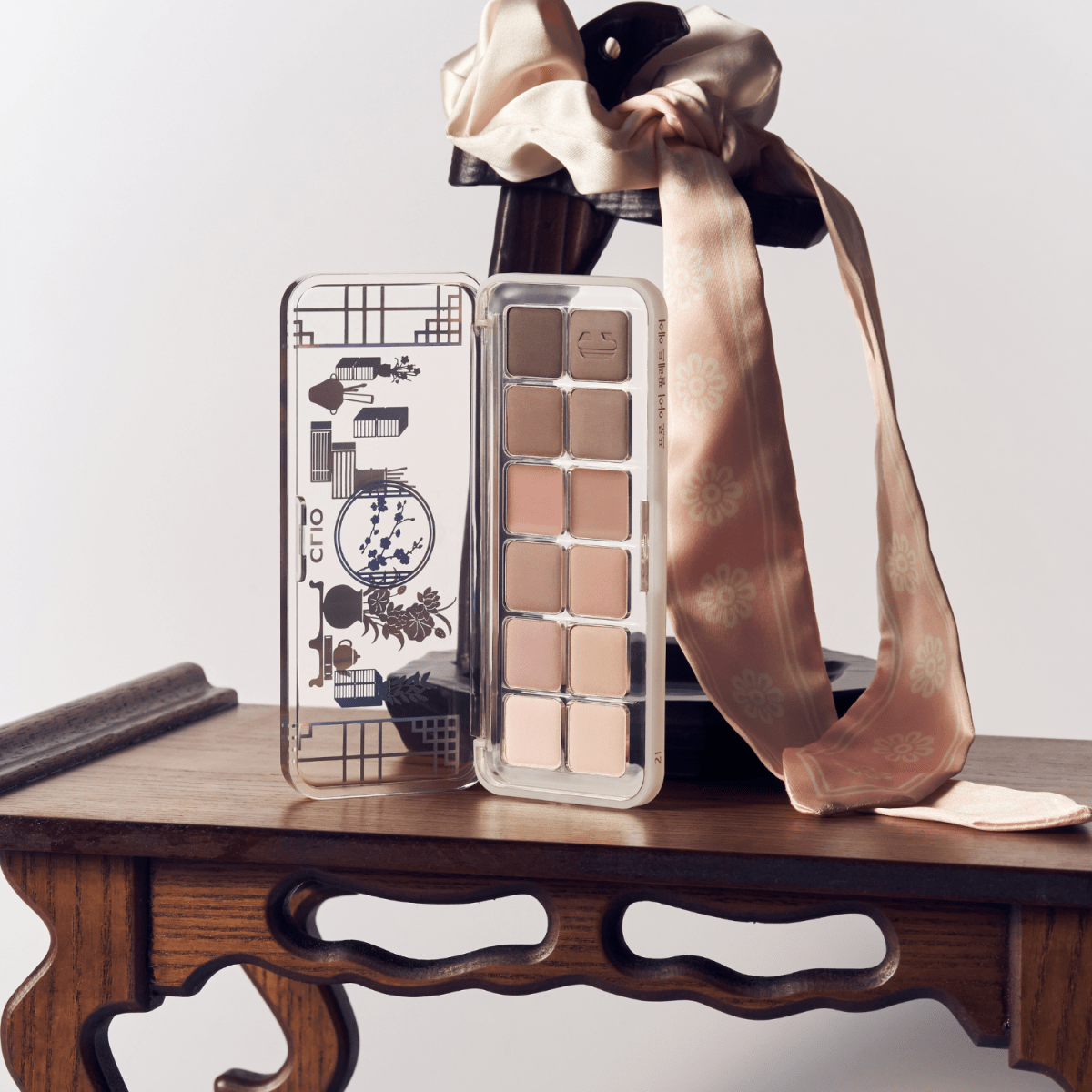 Clio Pro Eye Palette Air [Royal Edition] | La Cosmetique