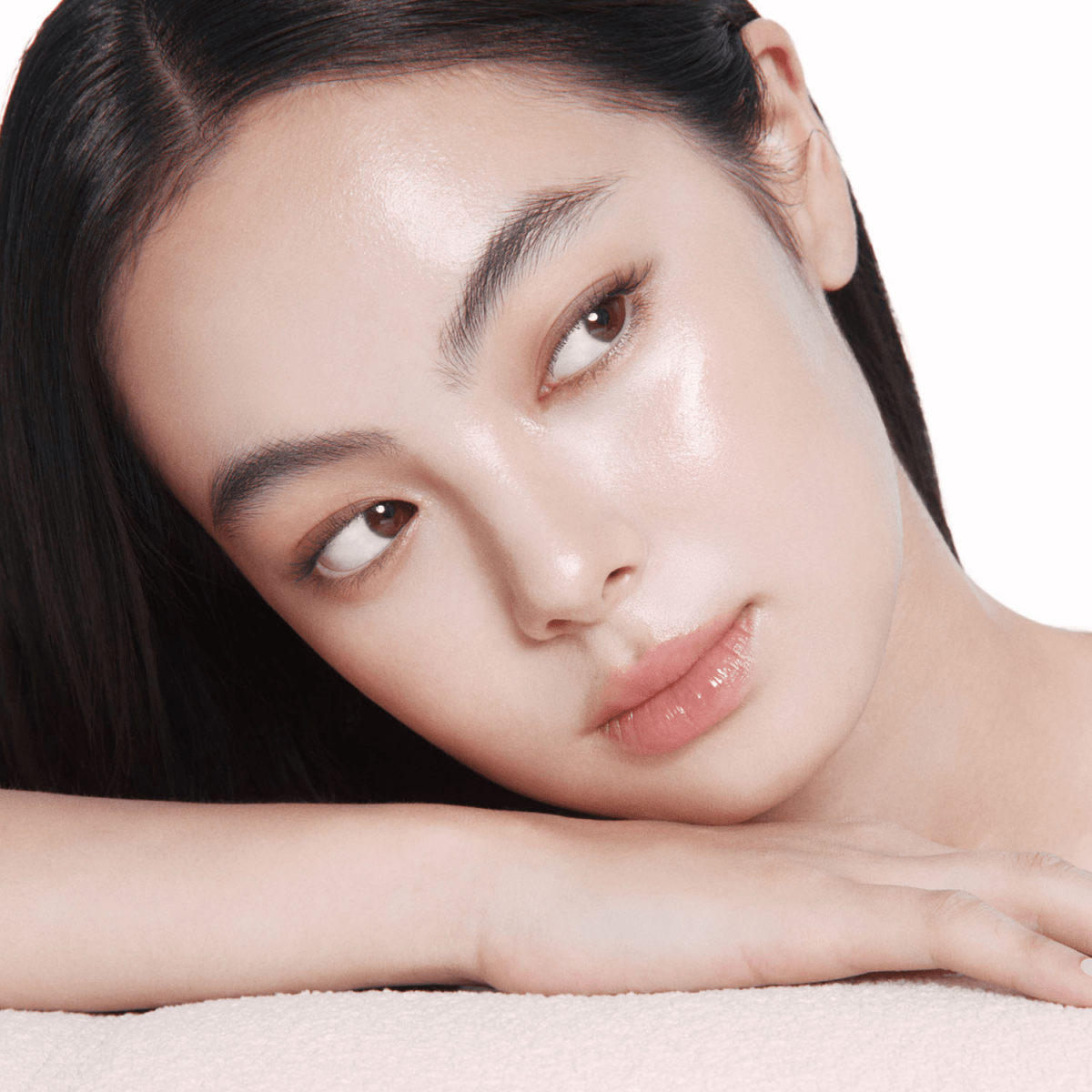 Hince Radiance Makeup Boosting Prep | La Cosmetique