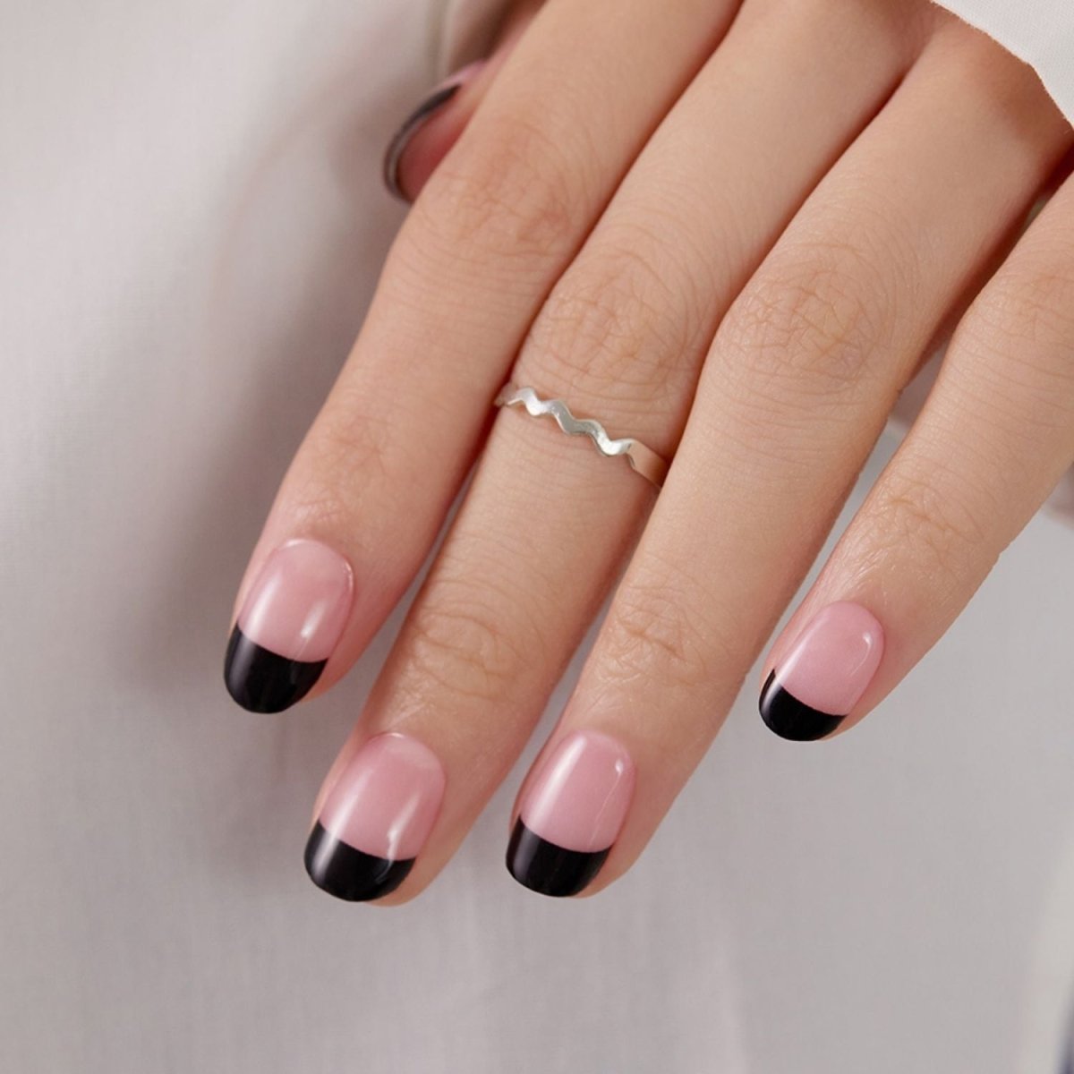 Ohora Semi - Cured Gel Nail - N Chic French | La Cosmetique