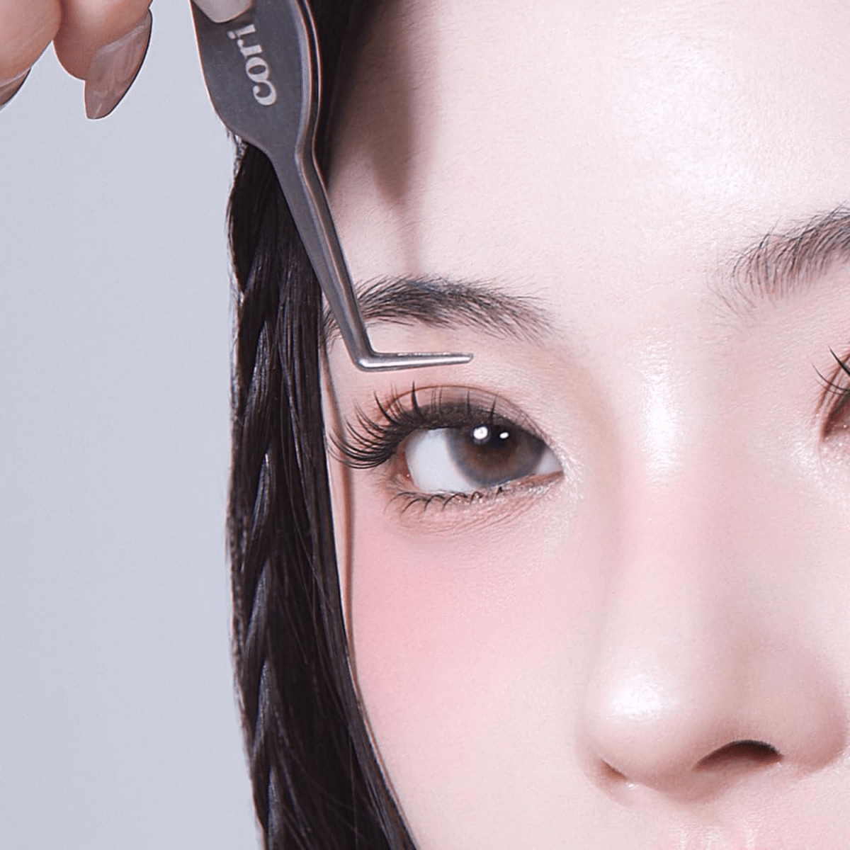 Coringco Toktokhara Pro Fit Tweezer | La Cosmetique