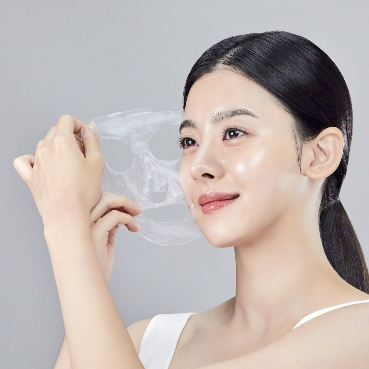 MEDIPEEL+ Vegan Vitamin Collagen Wrapping Mask 70ml | La Cosmetique
