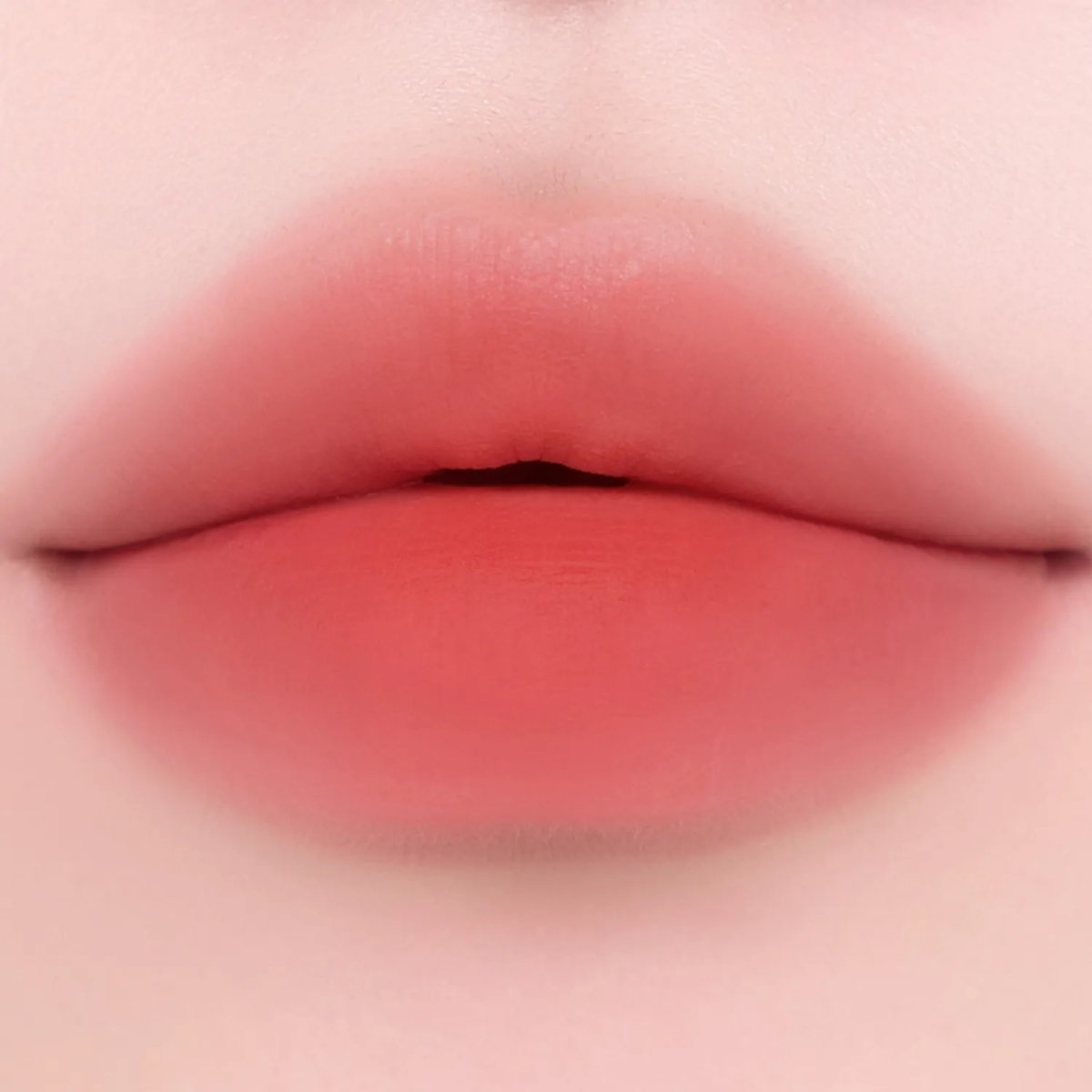 Wakemake Water Blurring Layer Tint | La Cosmetique