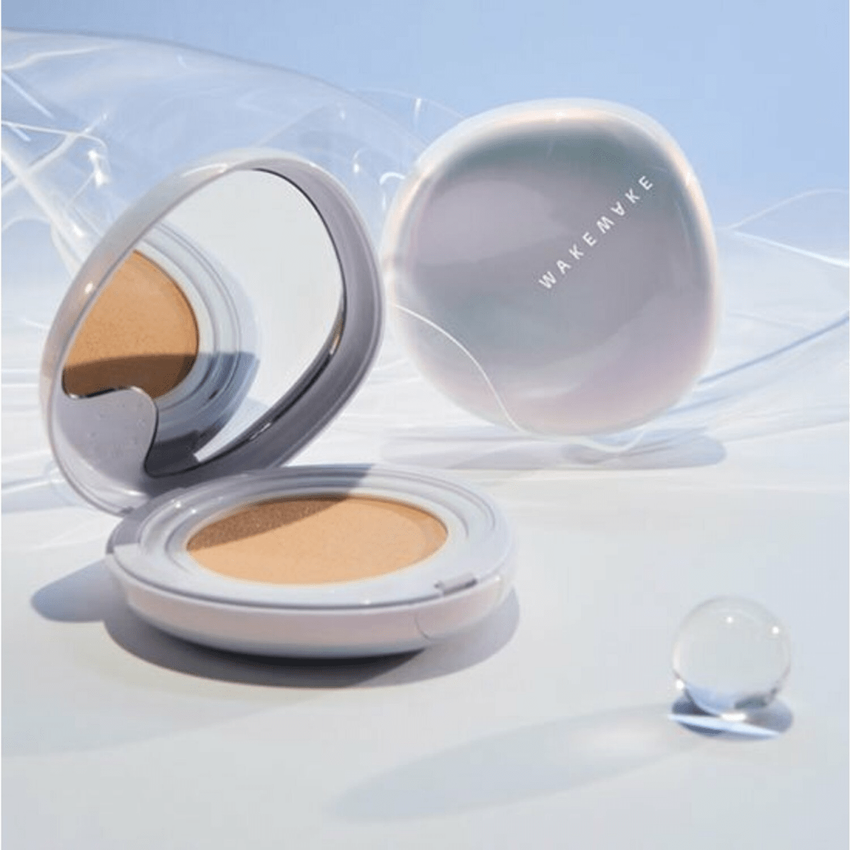 Wakemake Water Glow Coating Cushion + Refill | La Cosmetique