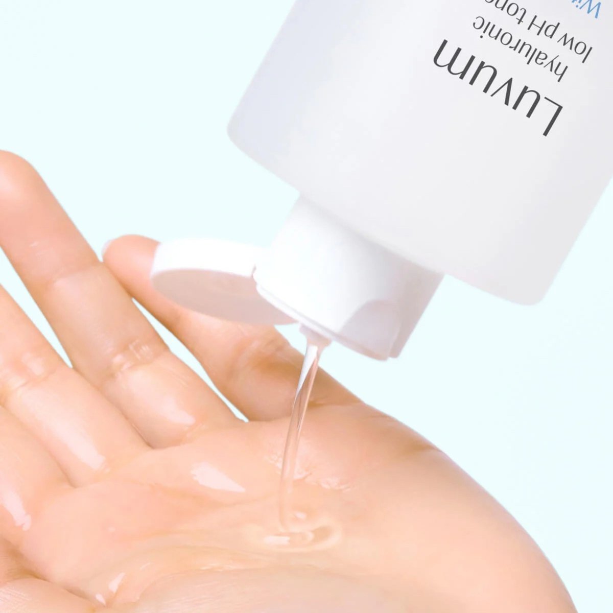 Luvum Witch Hazel Hyaluronic Low Ph Toner 300Ml | La Cosmetique
