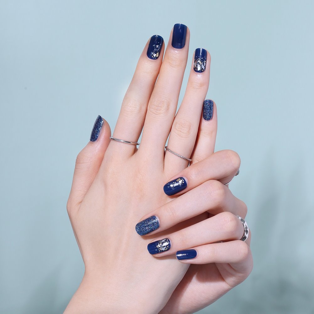 Glossy BlossomGel Nail Strips - Surgy Blue Shell - La Cosmetique