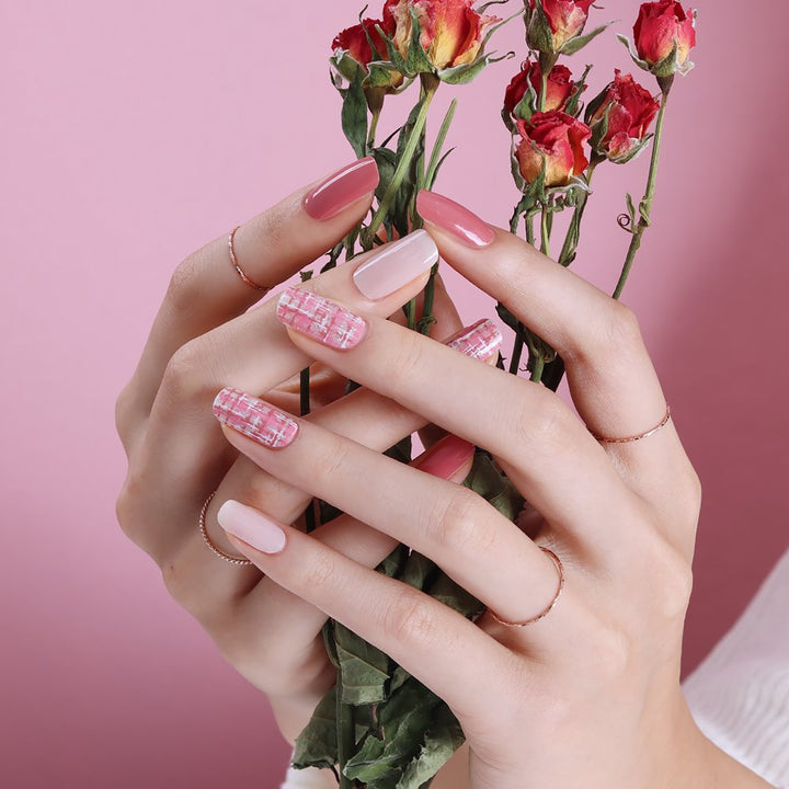 Glossy BlossomGel Nail Strips - Rose Tweed - La Cosmetique