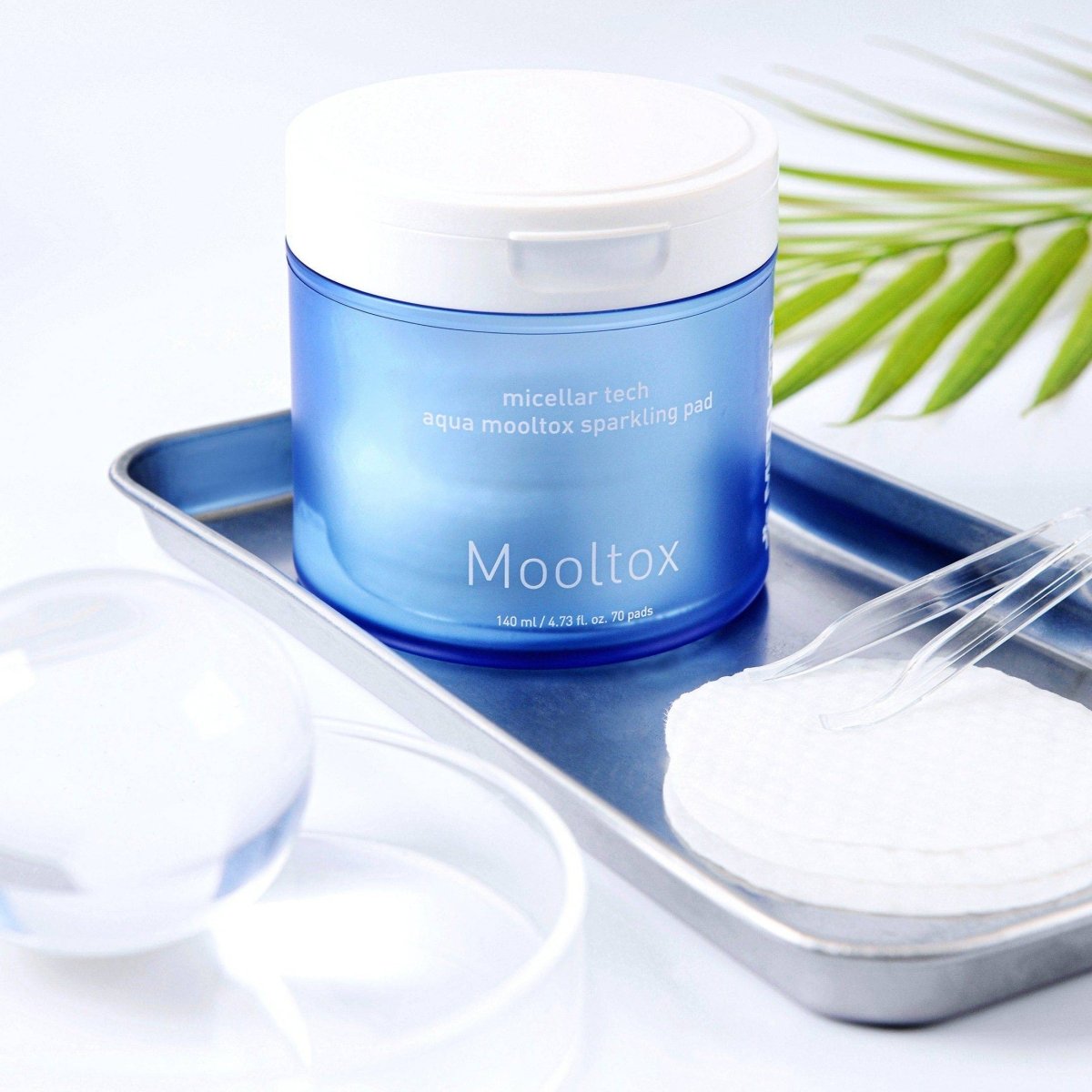 MEDIPEEL+ Aqua Mooltox Sparkling Pad 70 Pads | La Cosmetique