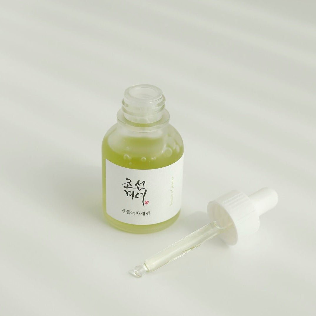 Beauty of Joseon Calming Serum with green tea and panthenol a clear dropper and soothing serum.