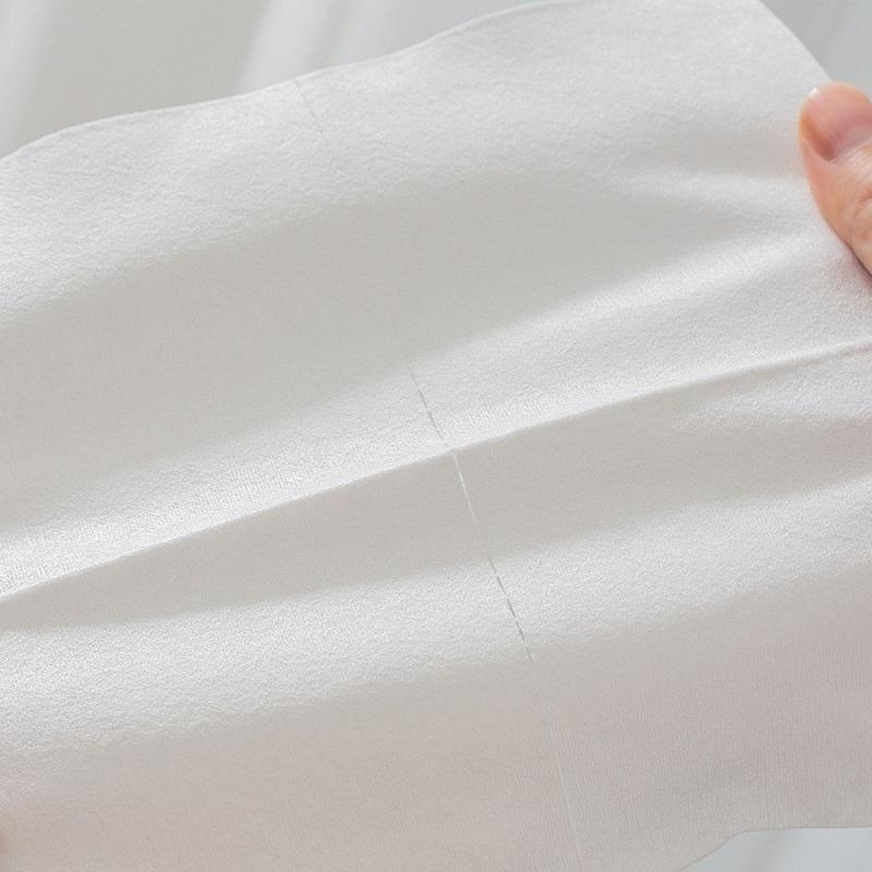 Ito Disposable Facial Towel in Box 80 Sheets | La Cosmetique