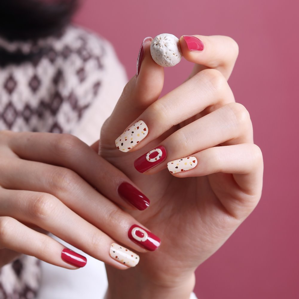 Glossy BlossomGel Nail Strips - Red Bean Donut - La Cosmetique