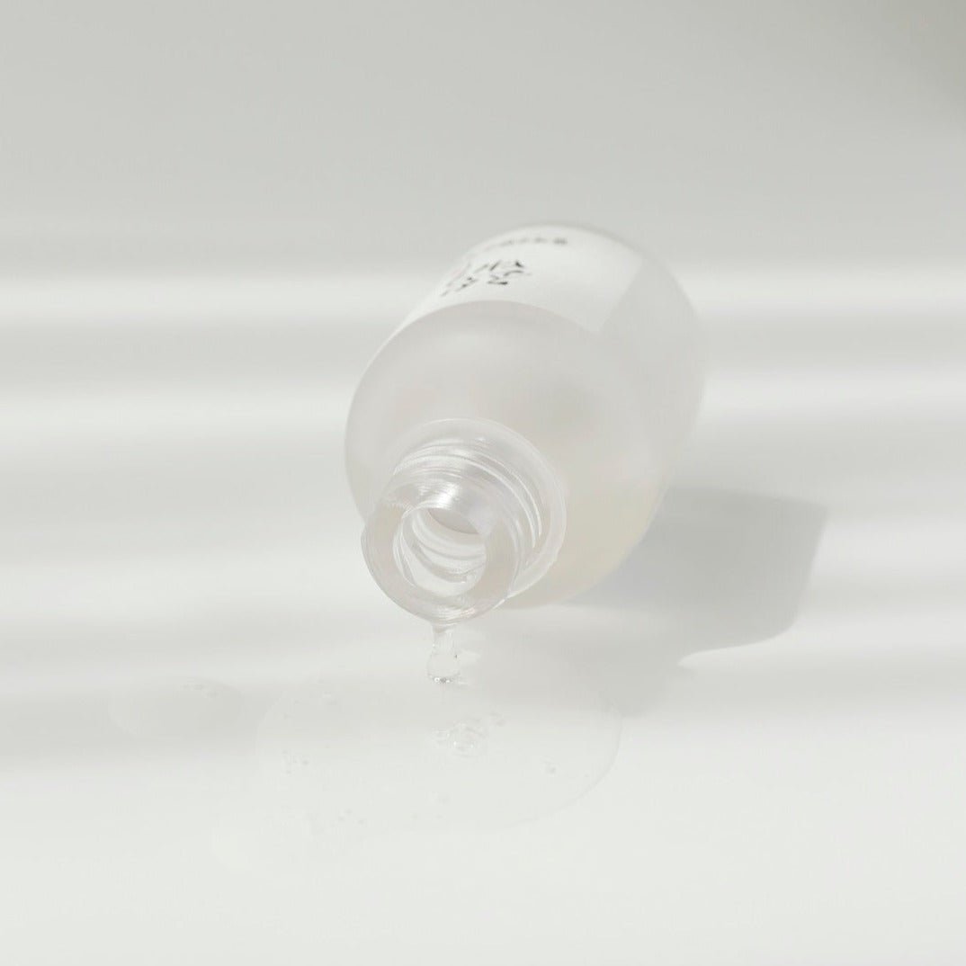 Beauty of Joseon Glow Deep Serum with rice and alpha-arbutin showcasing the serum's smooth, glowing texture.