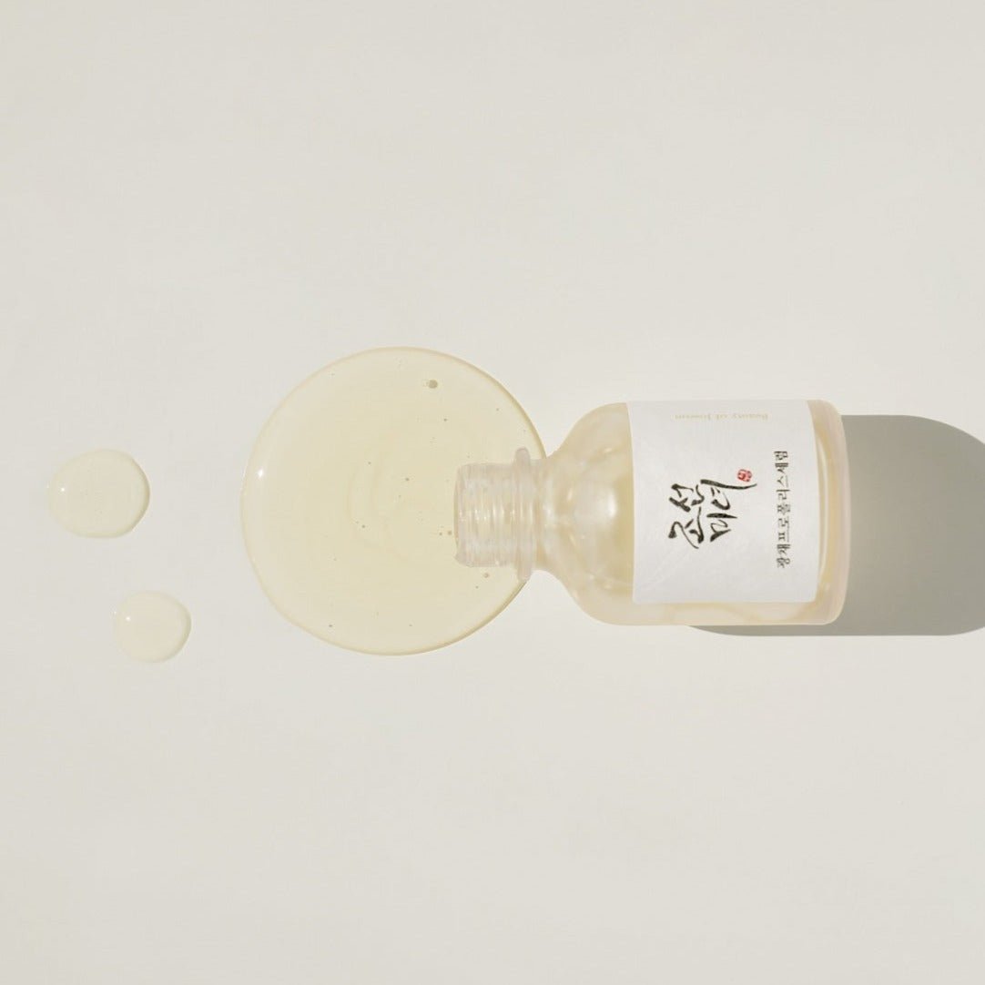 Beauty of Joseon Glow Serum with Propolis and Niacinamide showcasing the serum's clear, lightweight liquid texture.