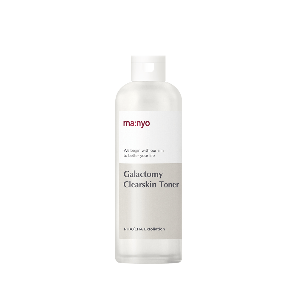 Ma:nyo Galactomy Clearskin Toner 210ml in a clear bottle, showing the toner’s light, soothing liquid with the product label visible.