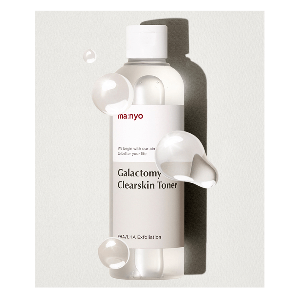 Ma:nyo Galactomy Clearskin Toner 210ml bottle with clear liquid and minimalist label, suitable for skincare routine.