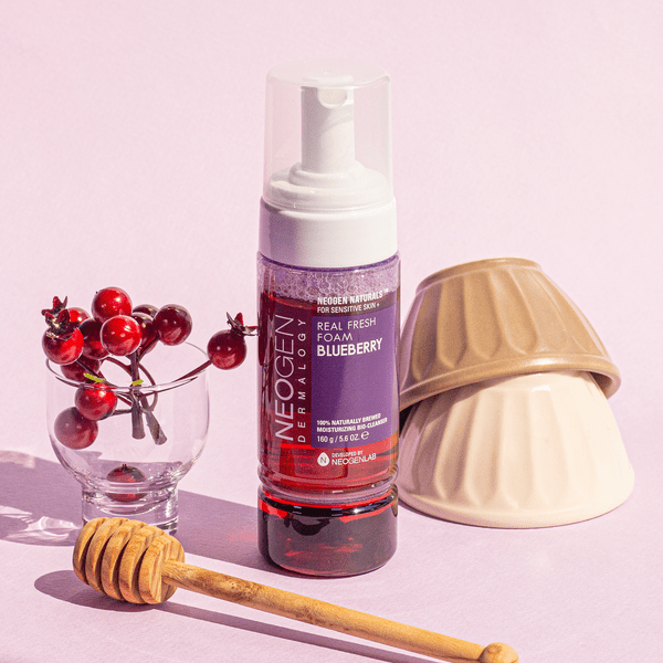 NEOGEN Real Fresh Foam Cleanser Blueberry 160g | La Cosmetique