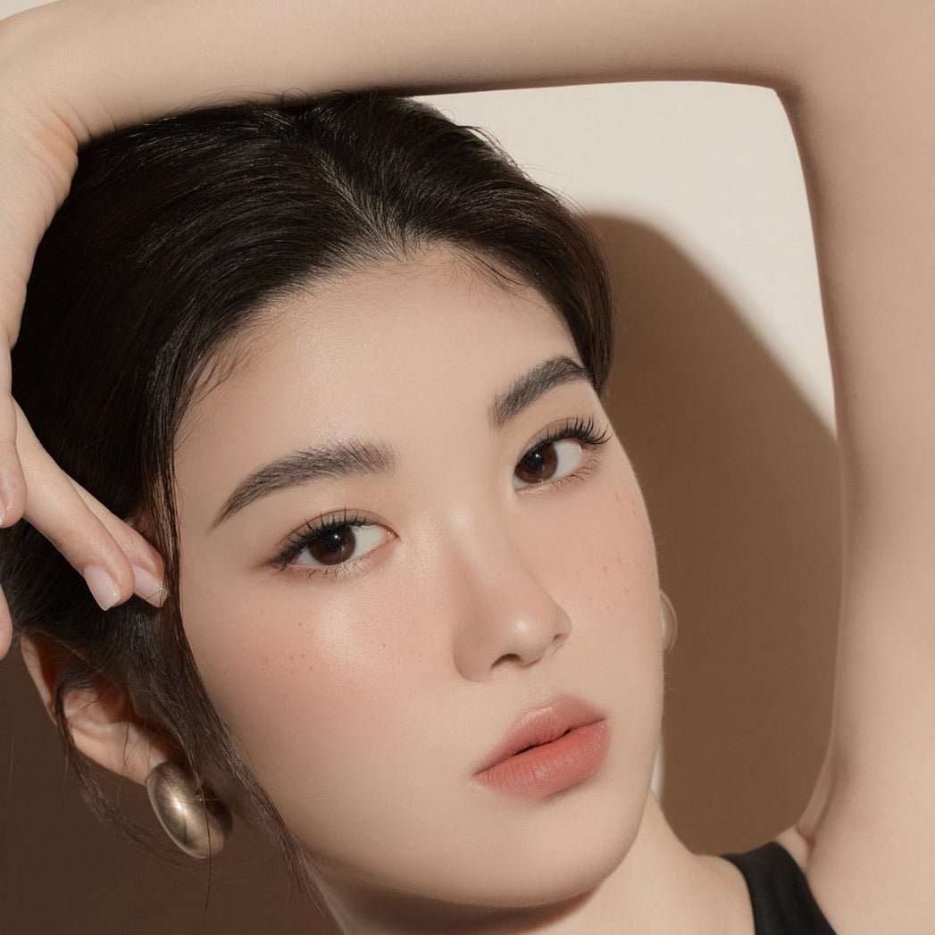 Unleashia Shaper Defining Eyebrow Pencil | La Cosmetique