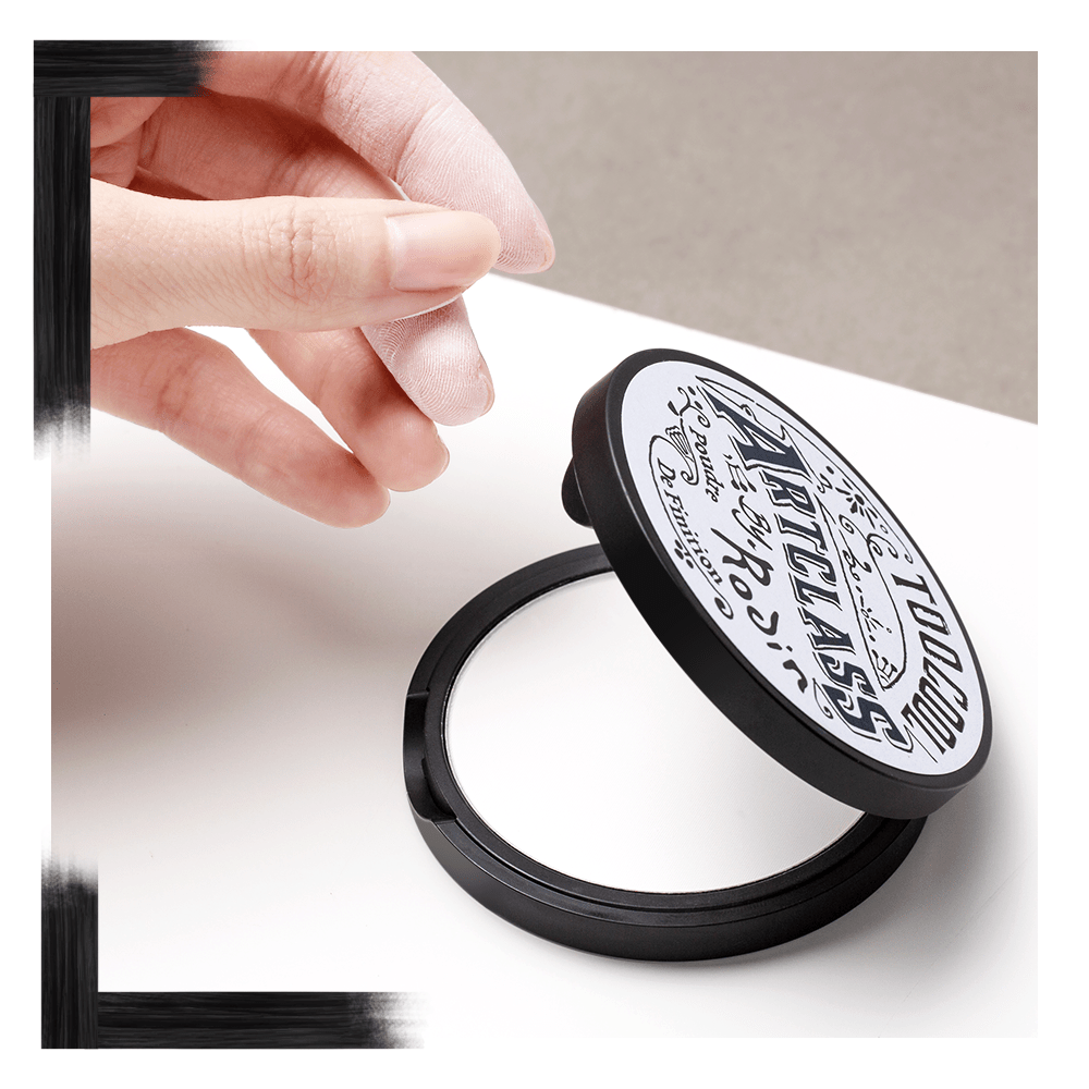 Too Cool For School Artclass By Rodin Finish Setting Pact, a setting powder in a compact with a smooth, matte finish.