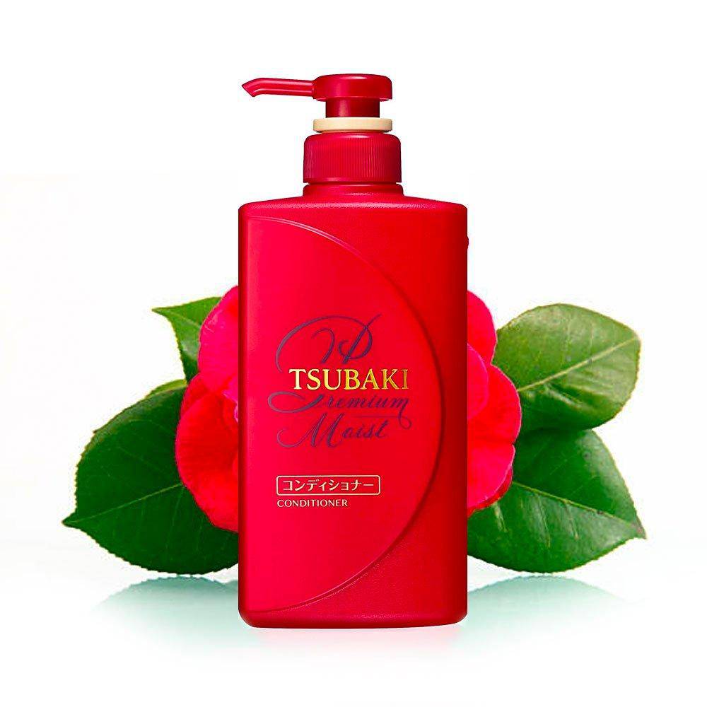 Shiseido Tsubaki Premium Moist Conditioner in 490ml bottle, smooth and nourish hair with hydrating treatment and conditioner